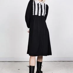 MET1 Clothing Prudence Midi Dress