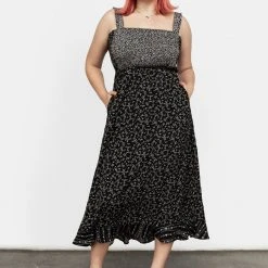 MET1 Prairie Panel Dress Clothing