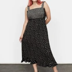 MET1 Prairie Panel Dress Clothing 12 MET1 Prairie Panel Dress Clothing