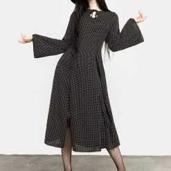 MET1 Chandra 70s Split Midi Dress Clothing