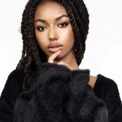 PFA1 Binx Fluffy Relaxed V-Neck Cardi