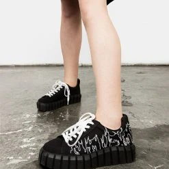 Cheap Disturbia Store 19 DGH1 TROUBLE GRAPHIC TRAINERS