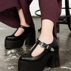 Cheap Disturbia Store 21 DGH1 RENAISSANCE MARY JANES Footwear