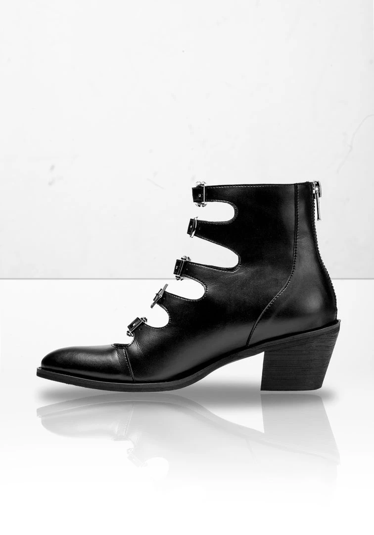 CHI1 Women BRIDGET BUCKLED BOOTS 9 CHI1 Women BRIDGET BUCKLED BOOTS