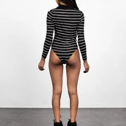 DMT1 SLASH 90'S STRIPE BODY Clothing