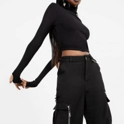 LVT1 Clothing Sioux Cut Out Top