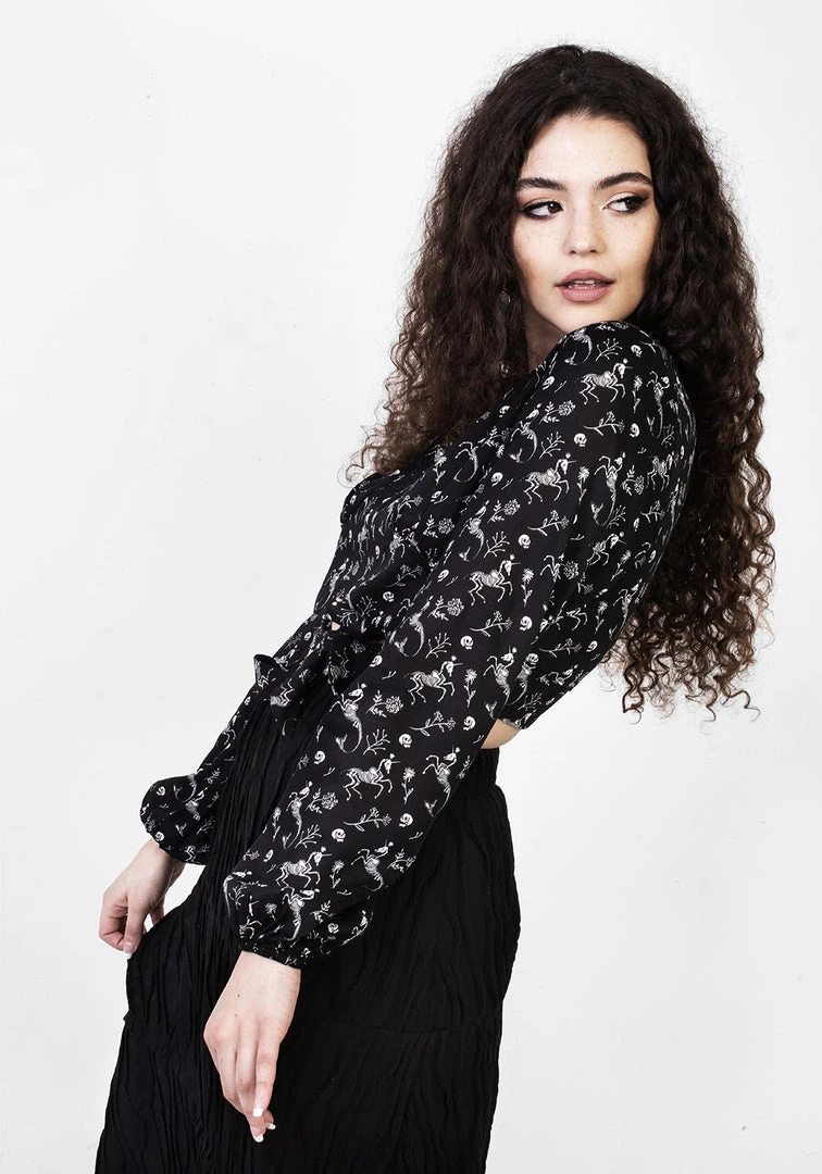 MET1 Women MAKEBELIEVE TIE FRONT CROP TOP 6 MET1 Women MAKEBELIEVE TIE FRONT CROP TOP