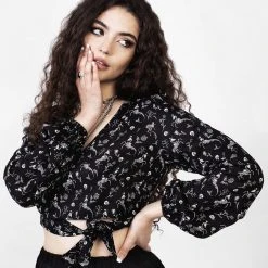 MET1 Women MAKEBELIEVE TIE FRONT CROP TOP 16 MET1 Women MAKEBELIEVE TIE FRONT CROP TOP