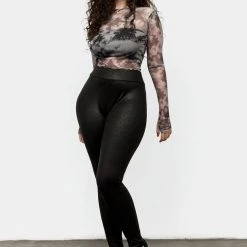 MET1 HEAVENS MESH CROP TOP