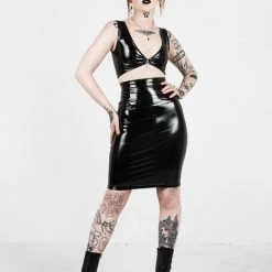 MET1 Women HELLBOUND VINYL CROP TOP