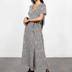 MET1 SUMMERS PRINTED WRAP DRESS